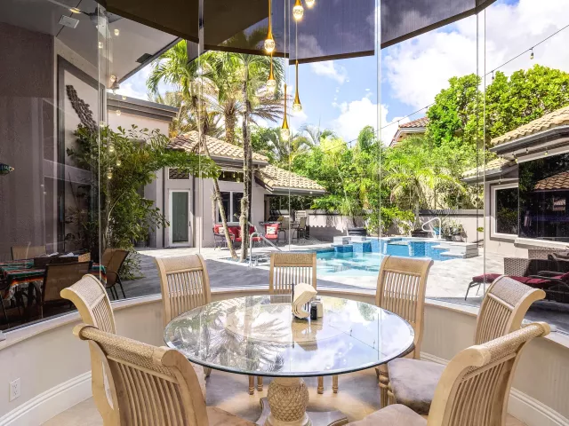 5-bedroom home for sale in Boca Raton - 6595 NW 32nd Terrace - MondialRealty