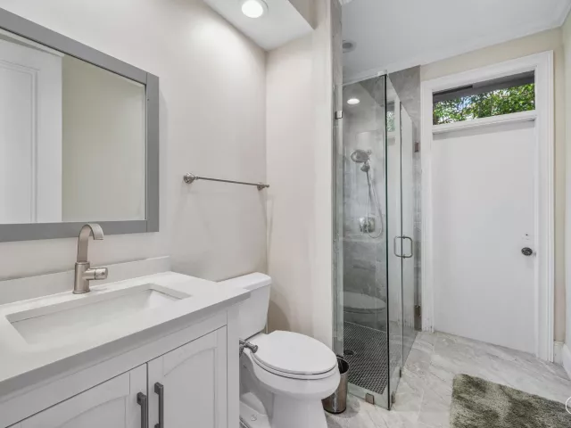5-bedroom home for sale in Boca Raton - 6595 NW 32nd Terrace - MondialRealty
