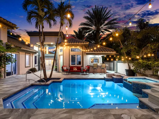 5-bedroom home for sale in Boca Raton - 6595 NW 32nd Terrace - MondialRealty