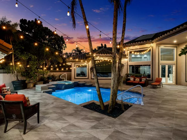 5-bedroom home for sale in Boca Raton - 6595 NW 32nd Terrace - MondialRealty