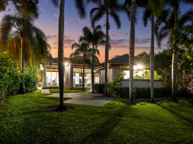 5-bedroom home for sale in Boca Raton - 6595 NW 32nd Terrace - MondialRealty