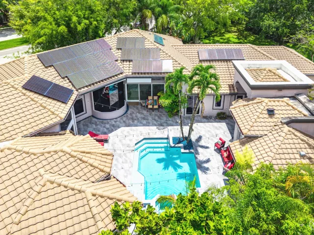 5-bedroom home for sale in Boca Raton - 6595 NW 32nd Terrace - MondialRealty