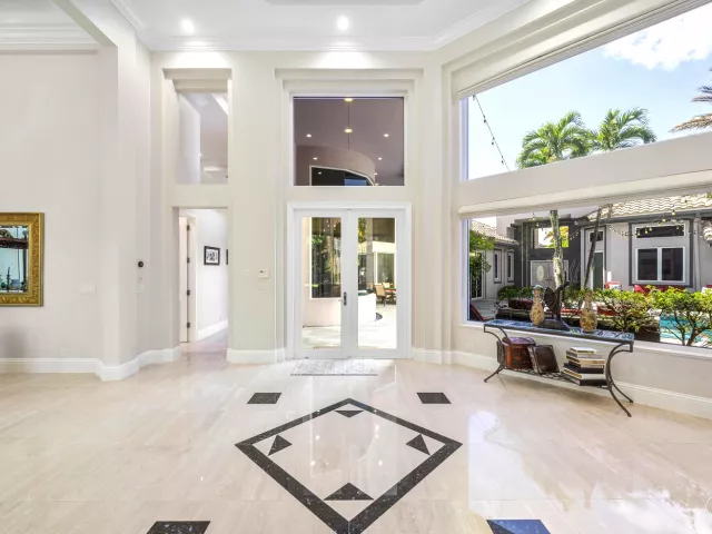 5-bedroom home for sale in Boca Raton - 6595 NW 32nd Terrace - MondialRealty