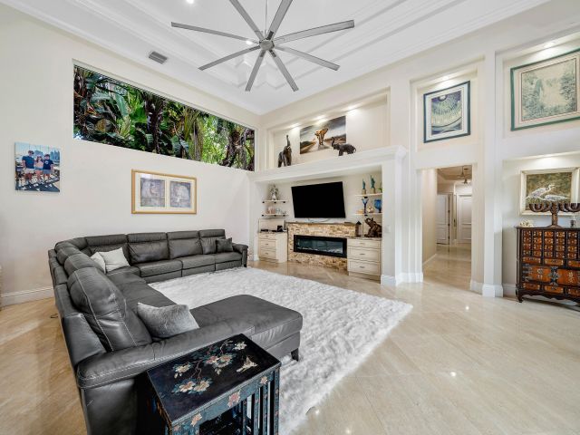 5-bedroom home for sale in Boca Raton - 6595 NW 32nd Terrace - MondialRealty