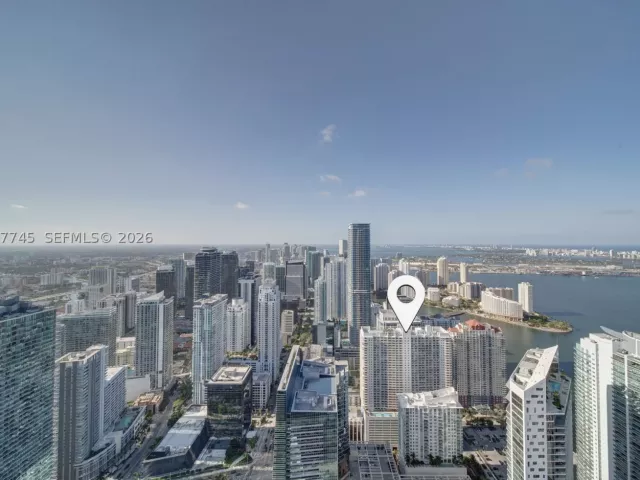 1-bedroom condo for sale in Miami - 1200 Brickell Bay Dr 3714 - MondialRealty