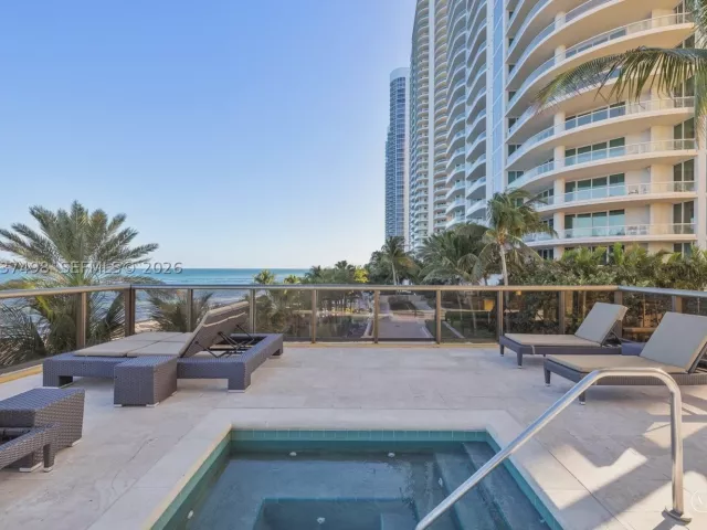 2-bedroom condo for sale in Sunny Isles Beach - 16275 Collins Ave 502 - MondialRealty