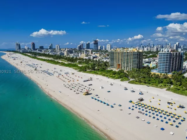 2-bedroom condo for rent in Miami Beach - 1500 OCEAN DR 707 - MondialRealty