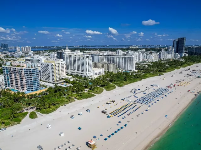 2-bedroom condo for rent in Miami Beach - 1500 OCEAN DR 707 - MondialRealty