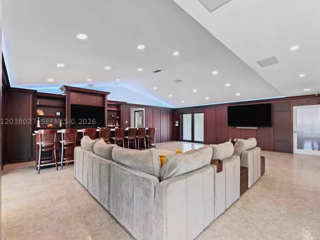 4-bedroom home for sale in Homestead - 18733 SW 293rd Ter - MondialRealty