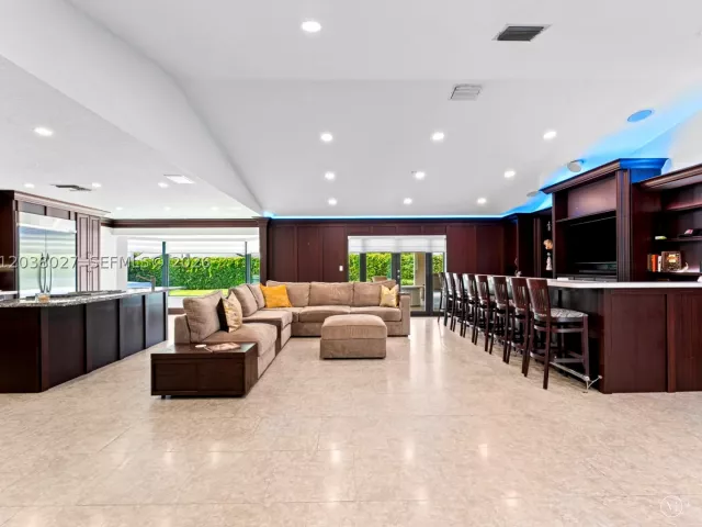 4-bedroom home for sale in Homestead - 18733 SW 293rd Ter - MondialRealty