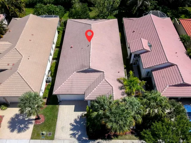 3-bedroom home for sale in West Palm Beach - 9663 Great Egret Court - MondialRealty