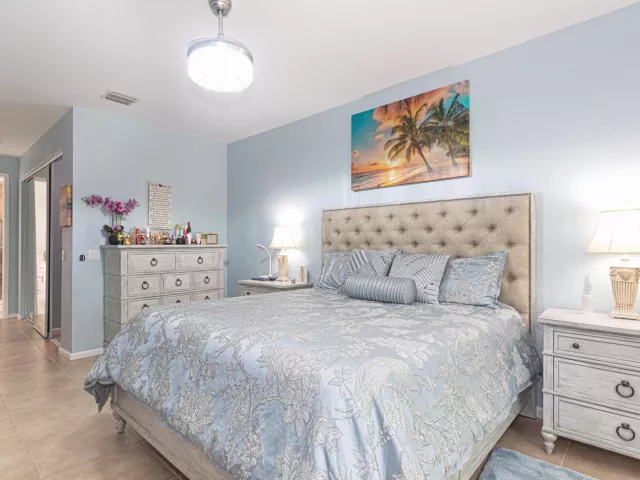 3-bedroom home for sale in West Palm Beach - 9663 Great Egret Court - MondialRealty