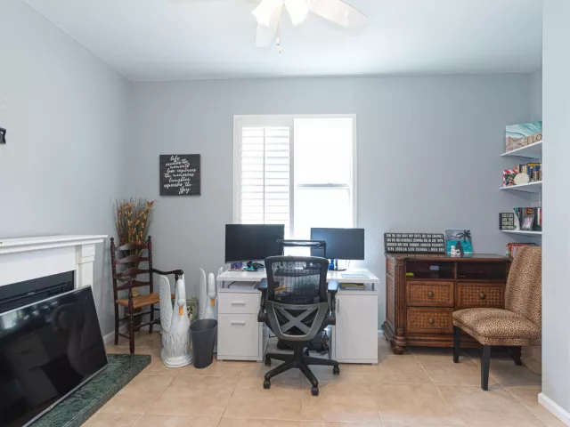 3-bedroom home for sale in West Palm Beach - 9663 Great Egret Court - MondialRealty