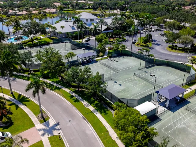 3-bedroom home for sale in West Palm Beach - 9663 Great Egret Court - MondialRealty