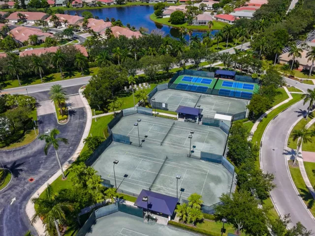 3-bedroom home for sale in West Palm Beach - 9663 Great Egret Court - MondialRealty