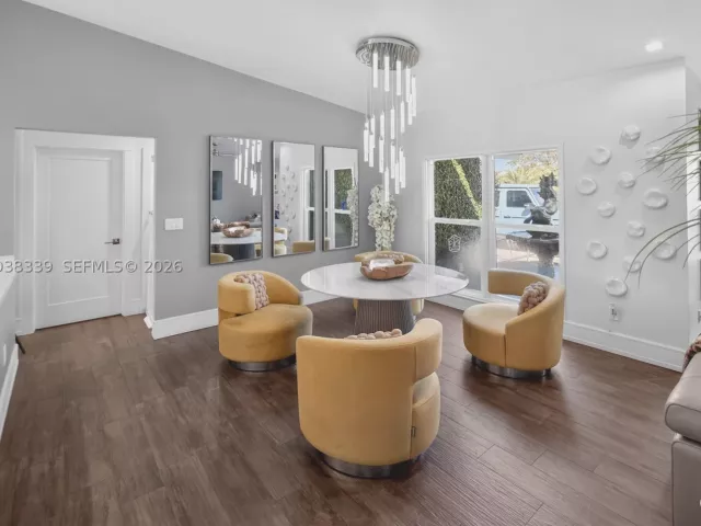 4-bedroom home for sale in Miami - 15050 SW 167th St - MondialRealty