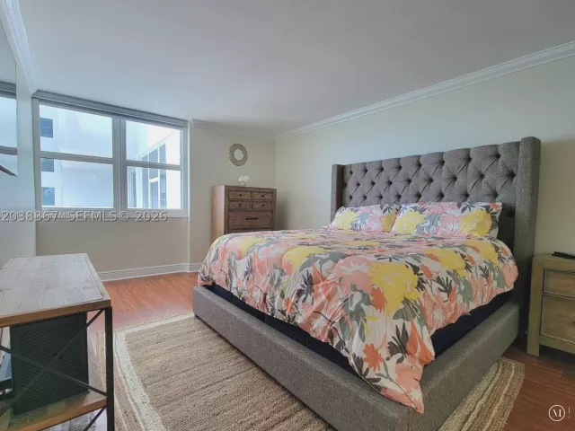 2-bedroom condo for rent in Hallandale Beach - 2030 S Ocean Dr 1718 - MondialRealty