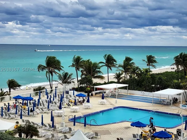 2-bedroom condo for rent in Hallandale Beach - 2030 S Ocean Dr 1718 - MondialRealty