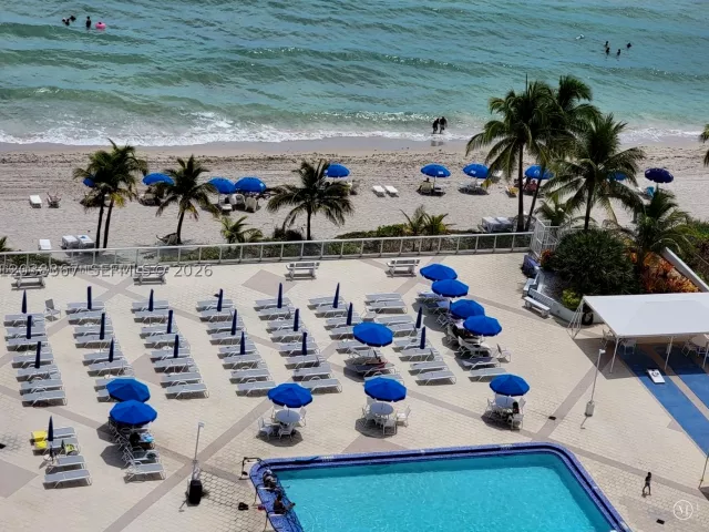 2-bedroom condo for rent in Hallandale Beach - 2030 S Ocean Dr 1718 - MondialRealty