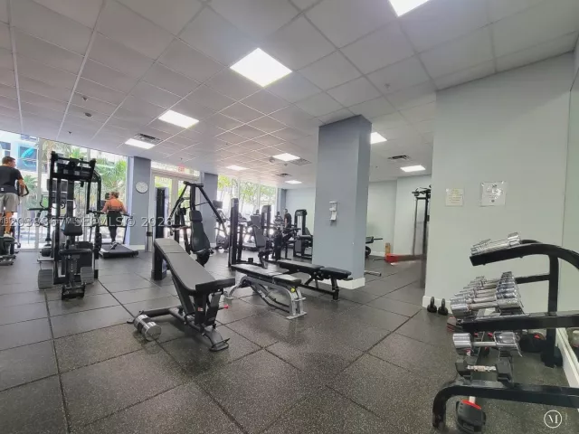 2-bedroom condo for rent in Hallandale Beach - 2030 S Ocean Dr 1718 - MondialRealty