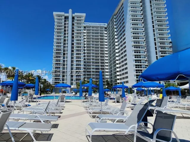 2-bedroom condo for rent in Hallandale Beach - 2030 S Ocean Dr 1718 - MondialRealty