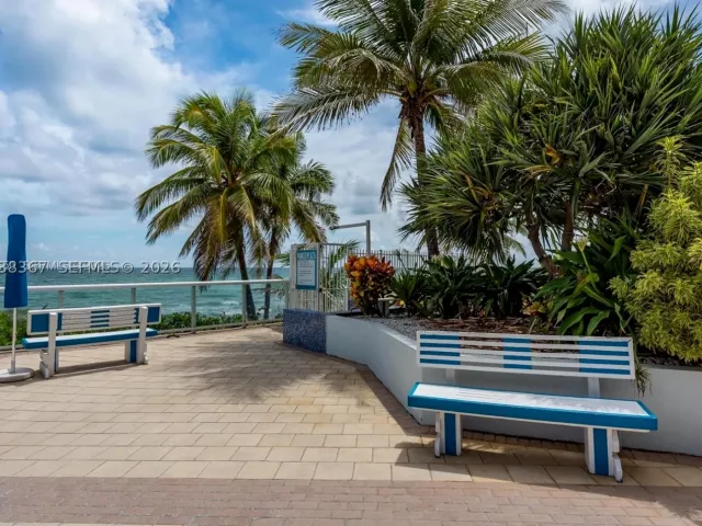 2-bedroom condo for rent in Hallandale Beach - 2030 S Ocean Dr 1718 - MondialRealty