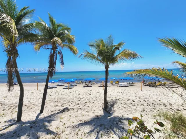 2-bedroom condo for rent in Hallandale Beach - 2030 S Ocean Dr 1718 - MondialRealty