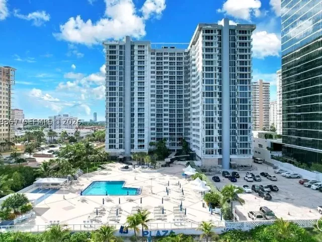 2-bedroom condo for rent in Hallandale Beach - 2030 S Ocean Dr 1718 - MondialRealty