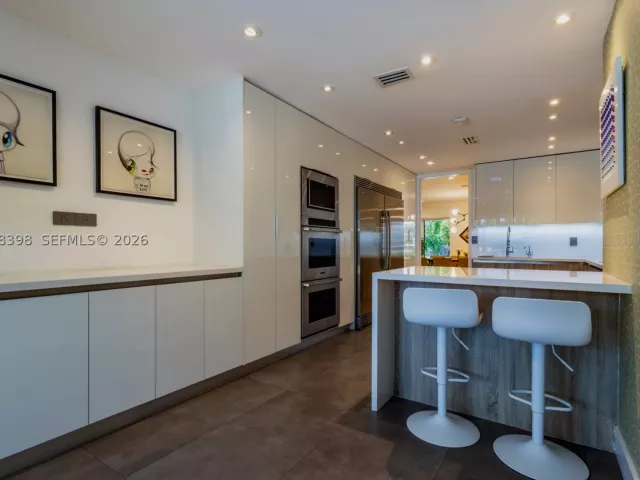 5-bedroom home for sale in Miami - 2021 NE 212th St - MondialRealty