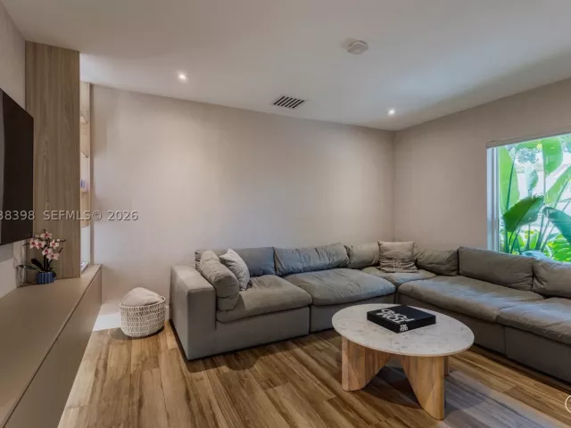 5-bedroom home for sale in Miami - 2021 NE 212th St - MondialRealty