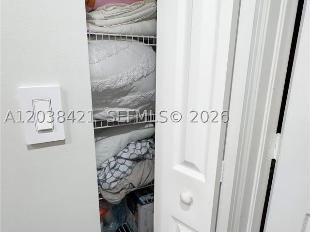 3-bedroom home for rent in Aventura - 2845 NE 185th St 908 - MondialRealty
