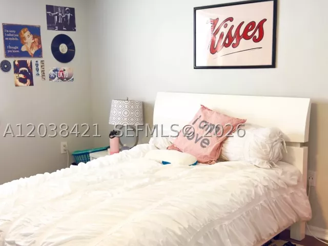 3-bedroom home for rent in Aventura - 2845 NE 185th St 908 - MondialRealty