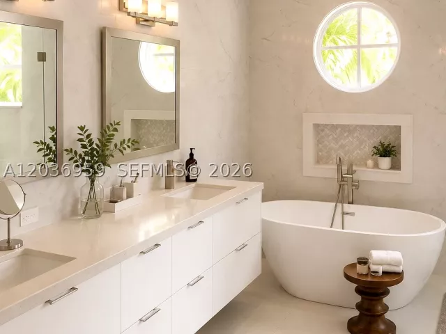 6-bedroom home for sale in Miami - 4221 SW 154th Pl - MondialRealty