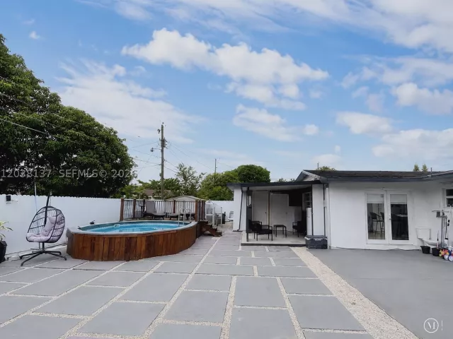 4-bedroom home for sale in Miami Gardens - 4280 NW 171st St - MondialRealty