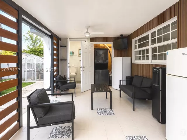 4-bedroom home for sale in Miami Gardens - 4280 NW 171st St - MondialRealty