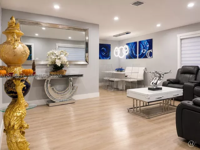 4-bedroom home for sale in Miami Gardens - 4280 NW 171st St - MondialRealty