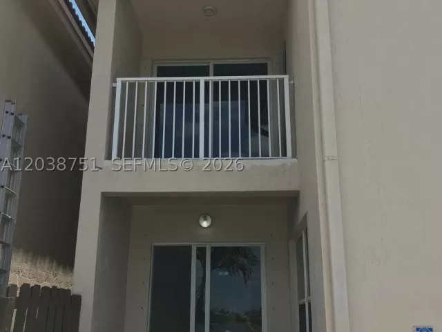 4-bedroom home for rent in Doral - 6674 NW 107th Pl . - MondialRealty