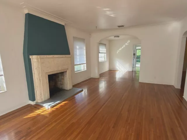 2-bedroom home for sale in Miami - 175 SW 25th Road - MondialRealty