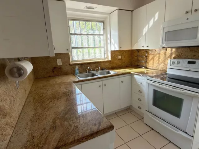 2-bedroom home for sale in Miami - 175 SW 25th Road - MondialRealty