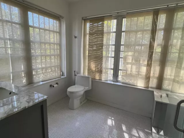 2-bedroom home for sale in Miami - 175 SW 25th Road - MondialRealty