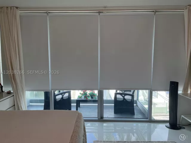 2-bedroom condo for rent in Aventura - 2950 NE 188th St 108 - MondialRealty