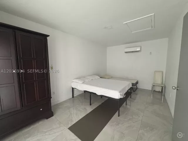 5-bedroom home for sale in Miami -  - MondialRealty