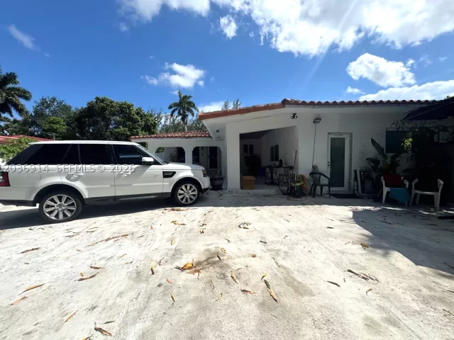 5-bedroom home for sale in Miami -  - MondialRealty