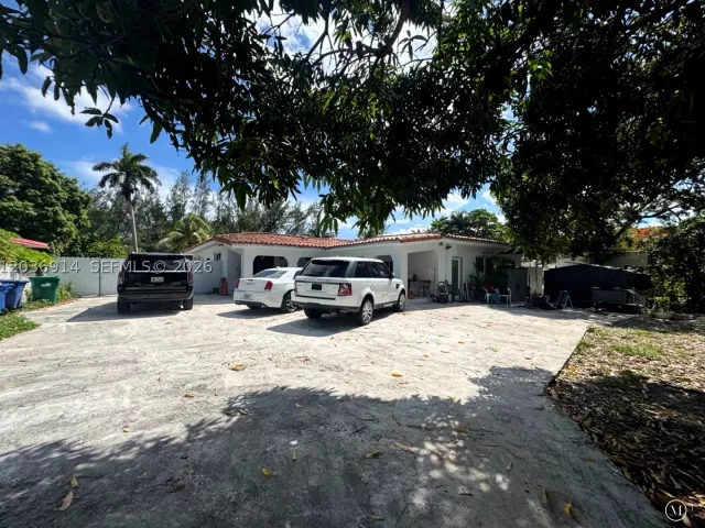 5-bedroom home for sale in Miami -  - MondialRealty