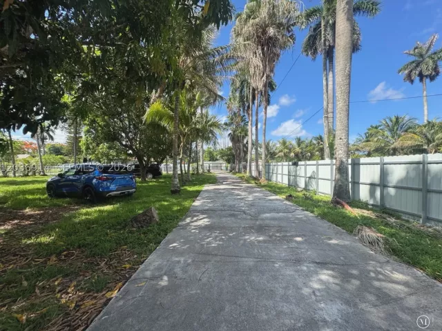 5-bedroom home for sale in Miami -  - MondialRealty