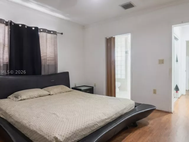 5-bedroom home for sale in Miami -  - MondialRealty