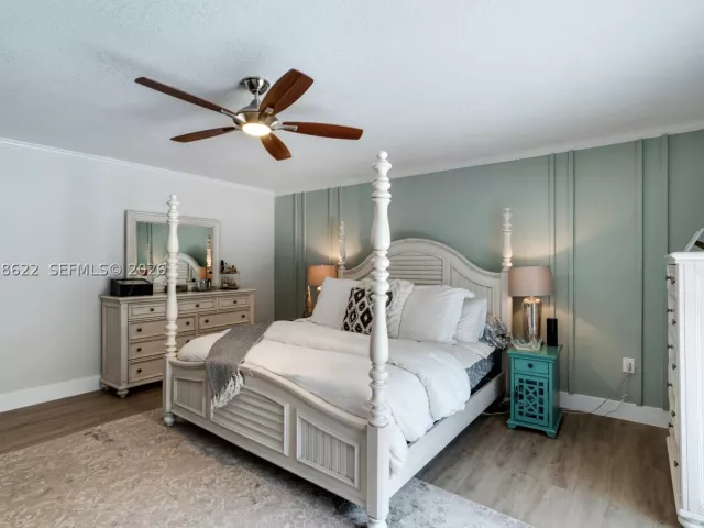 5-bedroom home for sale in Miami - 14830 SW 149th St - MondialRealty