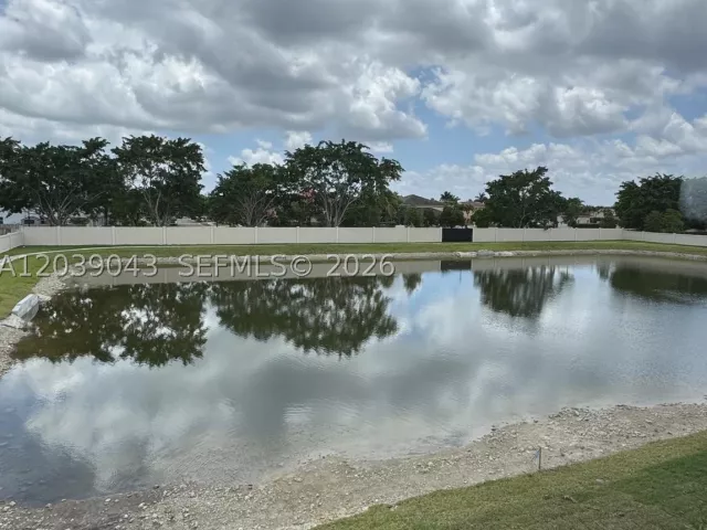 4-bedroom home for rent in Pembroke Pines - 18402 SW 2nd St - MondialRealty