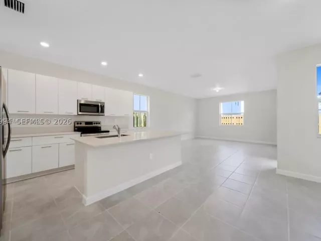 3-bedroom home for sale in Miami - 2373 NW 130th St - MondialRealty