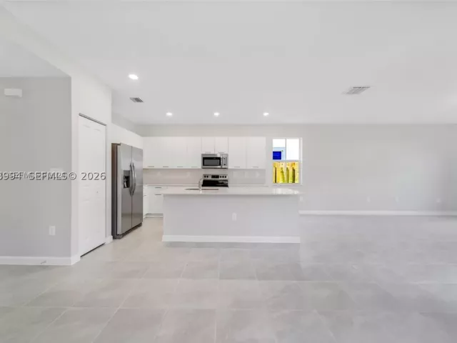 3-bedroom home for sale in Miami - 2373 NW 130th St - MondialRealty